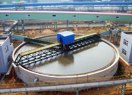 高效濃縮機是什么？高效濃縮機新式固液分離設備